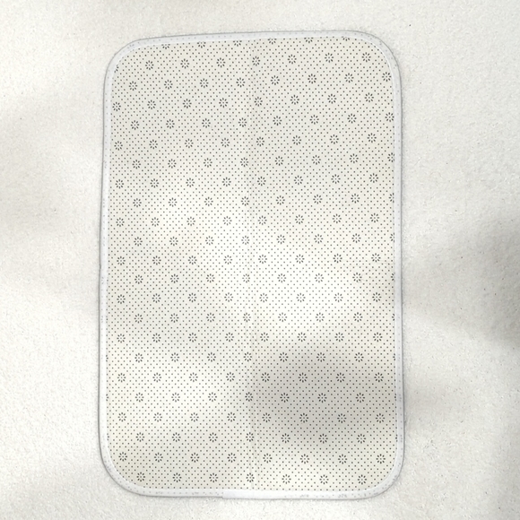 Lyrical Lemonade Bath Mat - Picture 2 of 2
